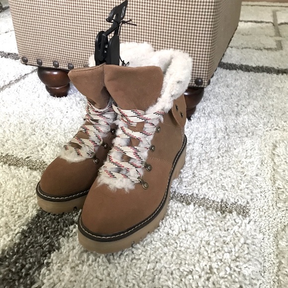 New with tags Sz 8 women’s fall camel memory foam hiker boot Time and Tru - Picture 2 of 5